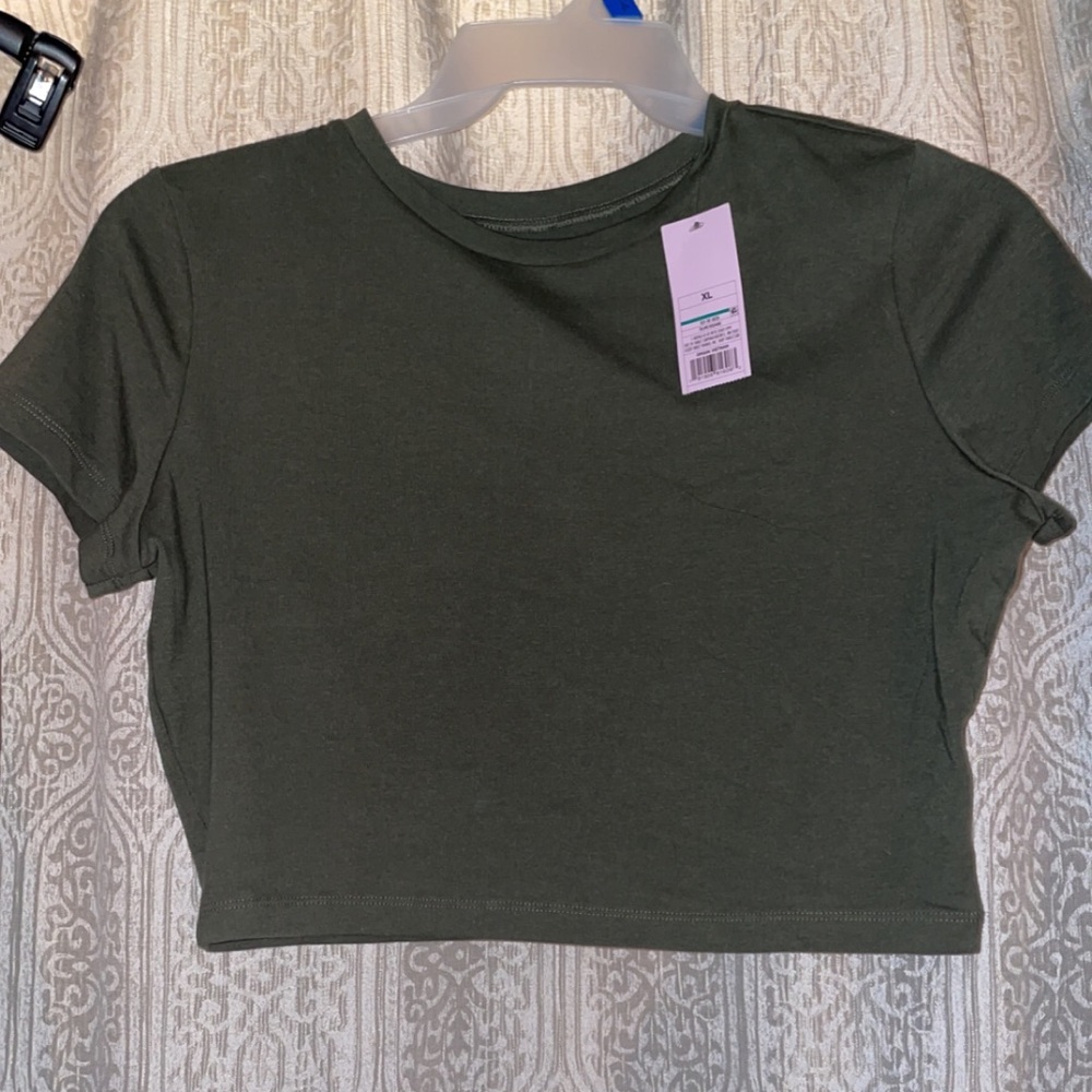 🍑WILD FABLE CROP TOP NWT🍑